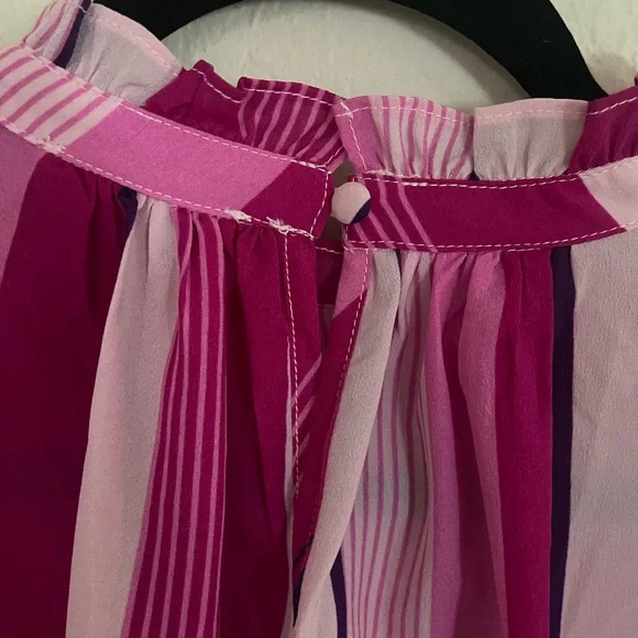 THML Blouse Women’s Sz M Davis Striped Pink/Purple Feminine Chic Summer NWT - Picture 5 of 10